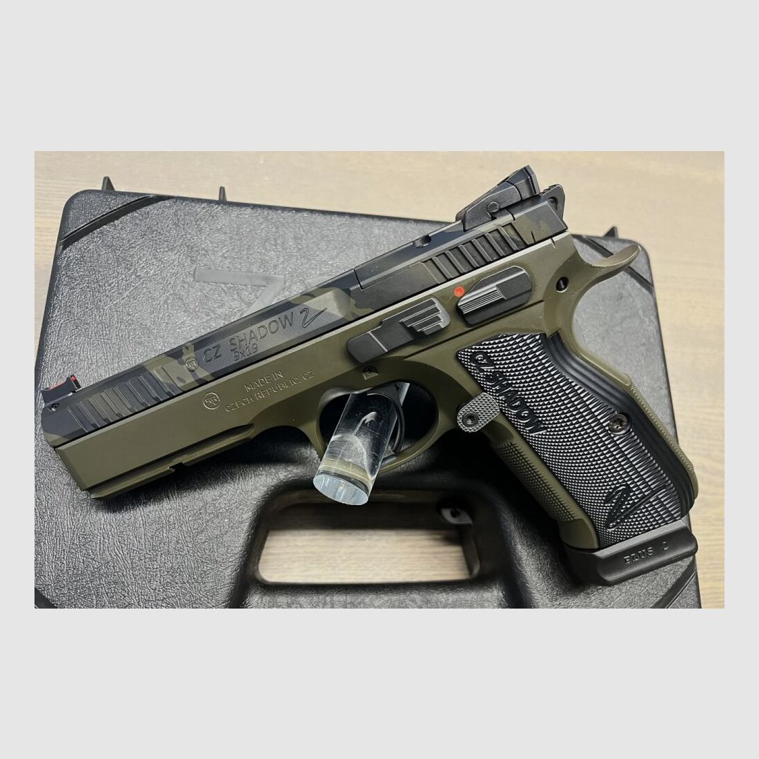 CZ Uhersky Brod Shadow 2 - SONDERMODEL - Camo / Olijf