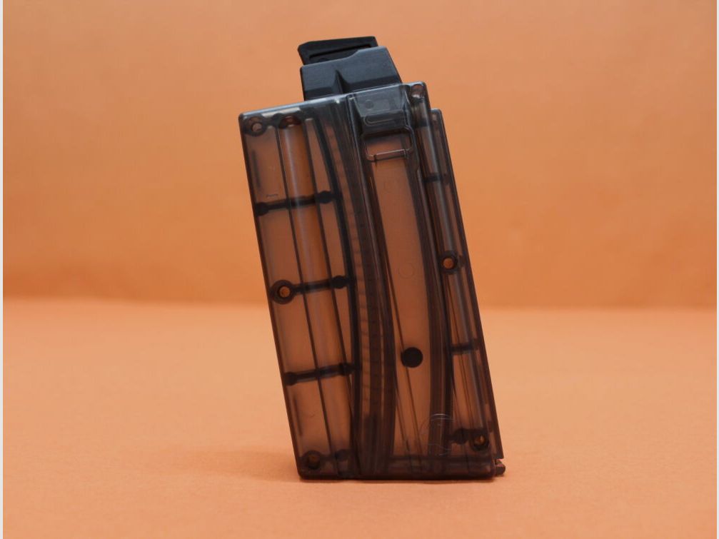 Black Dog AR-15 .22lr: Magazin Black Dog Machine 10-Schuss Polymer Smoke (z.B. für CMMG/ Ciener/ SIG522/ DPMS)
