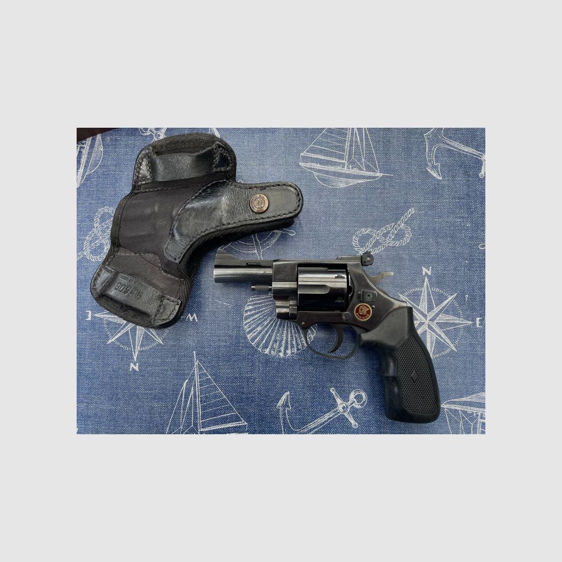 Revolver Arminius HW 357Mag mit Holster