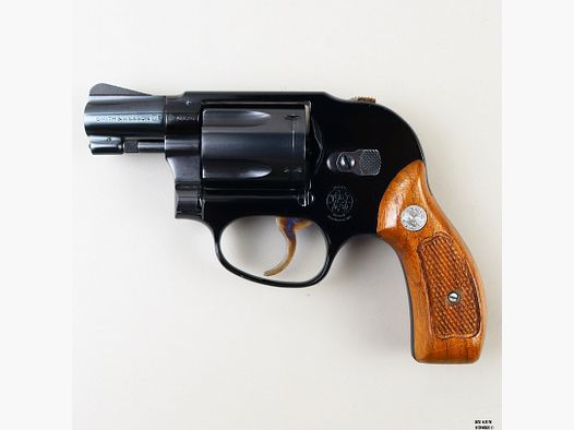 Revolver Smith & Wesson mod. 38 Airweight cal. 38 sp. serial no. J6010