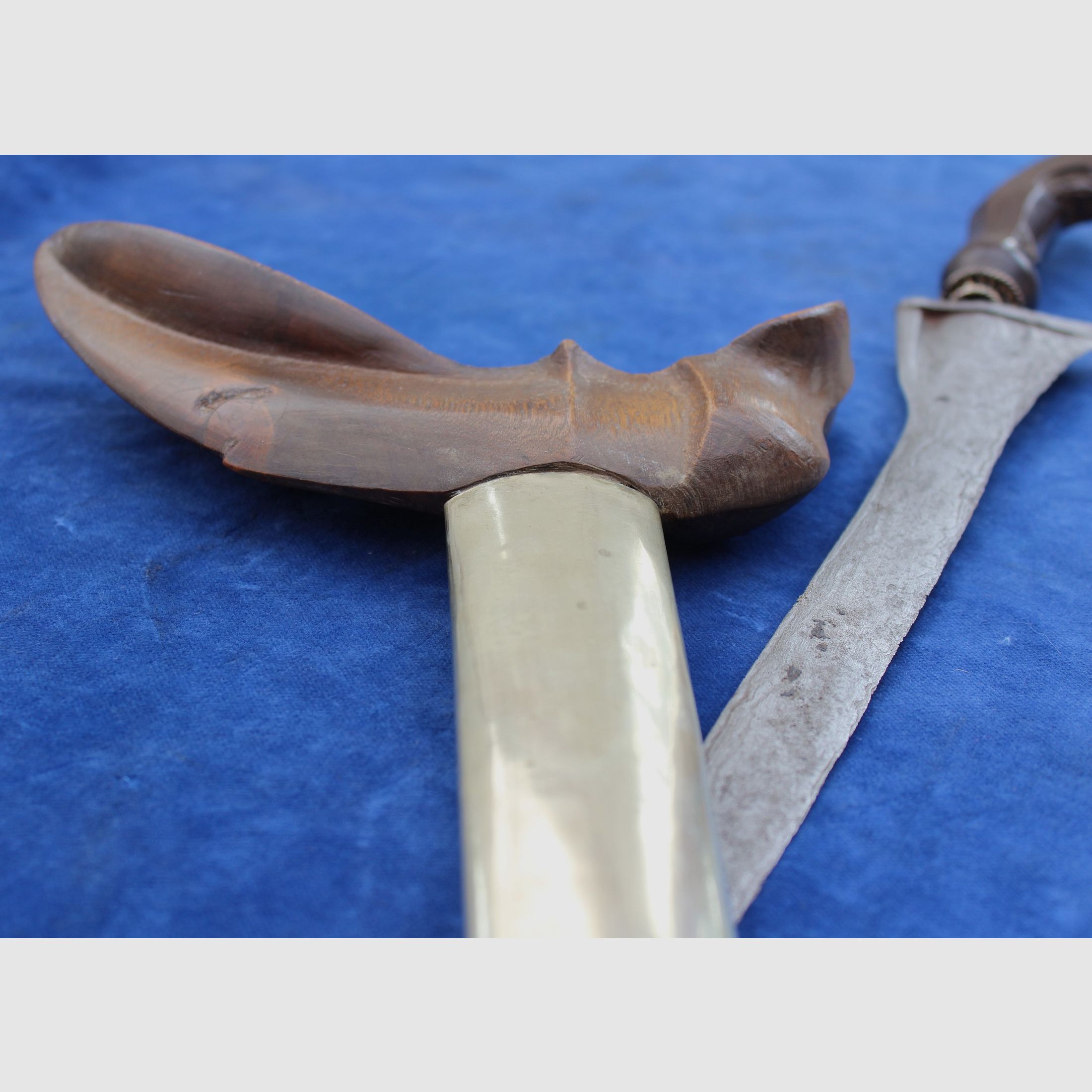 Beautiful old Javanese kris, image 5 of 15