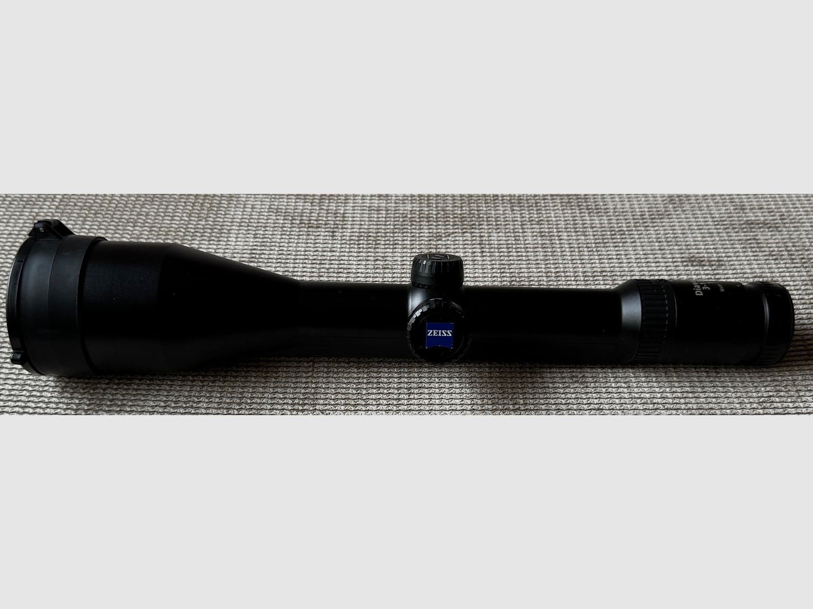 ZEISS Victory Diavari 3-12x56 T* con reticolo luminoso digitale 66