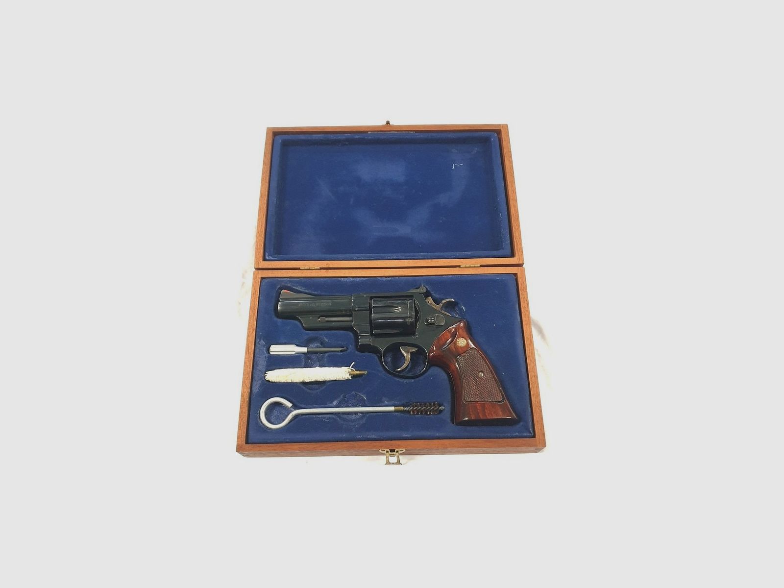 SMITH & WESSON 57, Bild 3 von 9
