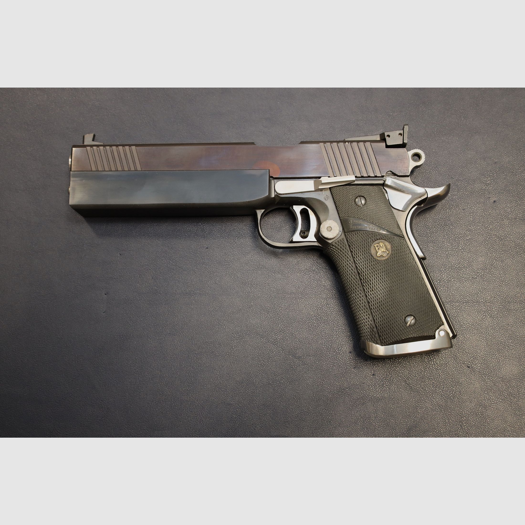 Wykonany na zamówienie 1911 r. kolekcjonerski egzemplarz kal. .38Special Wadcutter, zdjęcie 4 z 5