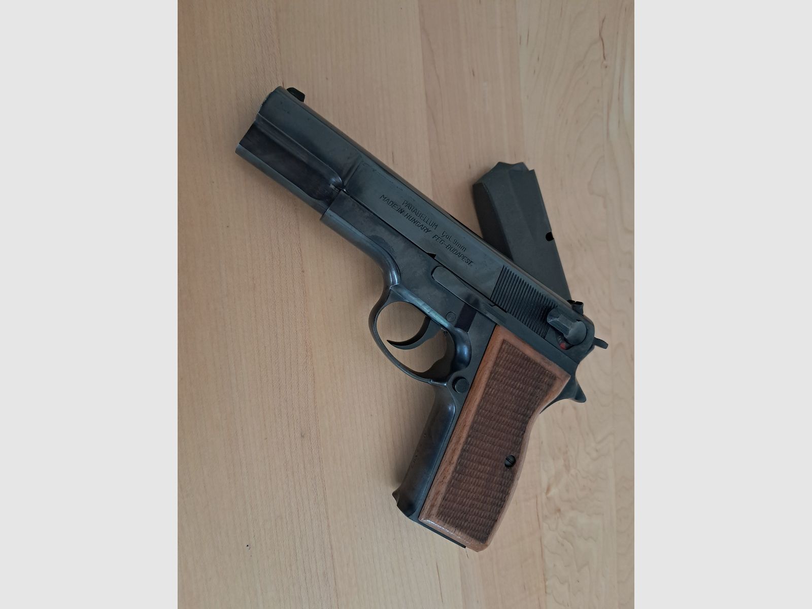 FEG  DA 90 (Baugleich mit Mauser 90 DA) 9mm Para (Luger)