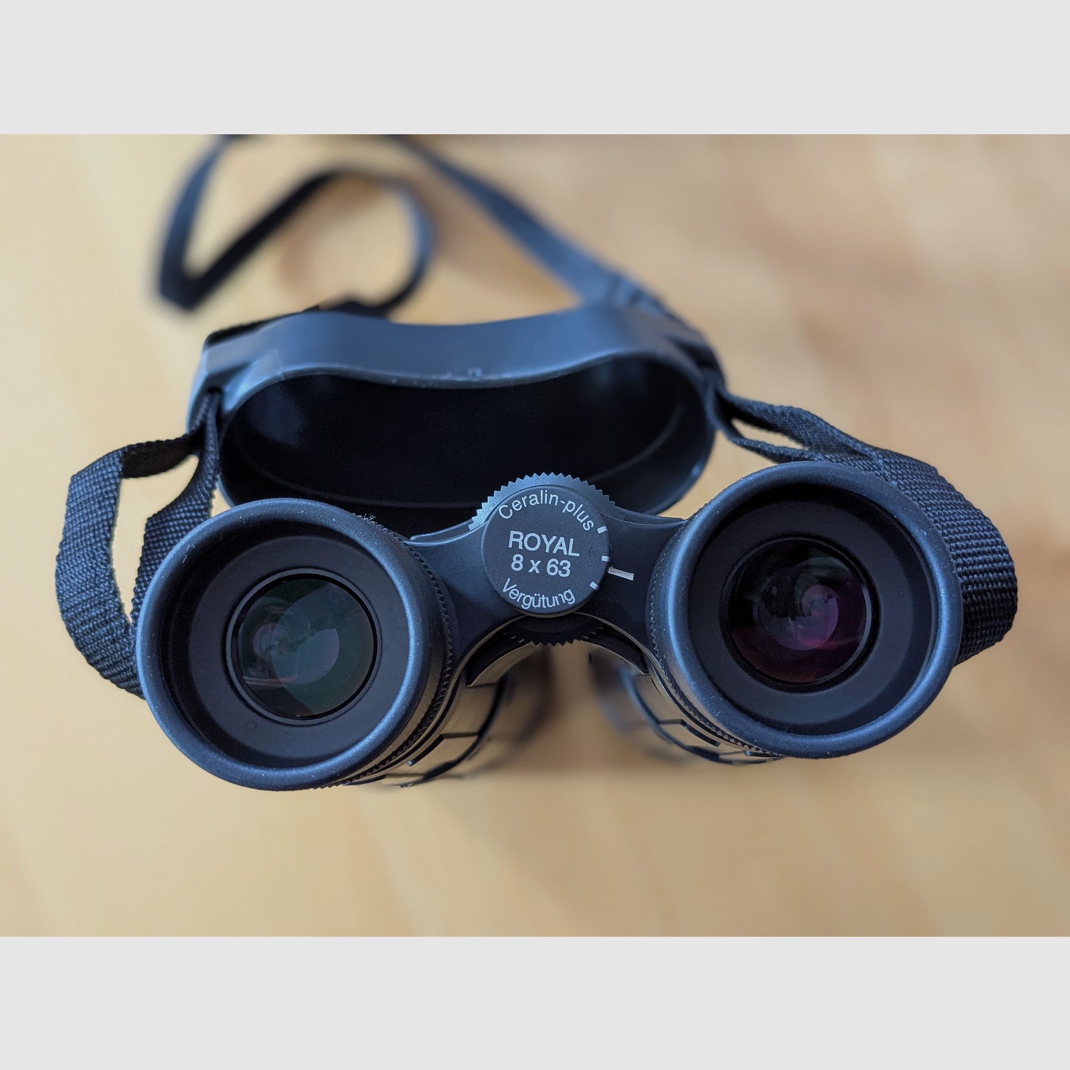 Lichtstarkes Fernglas Optolyth Royal 8x63 P BGA 