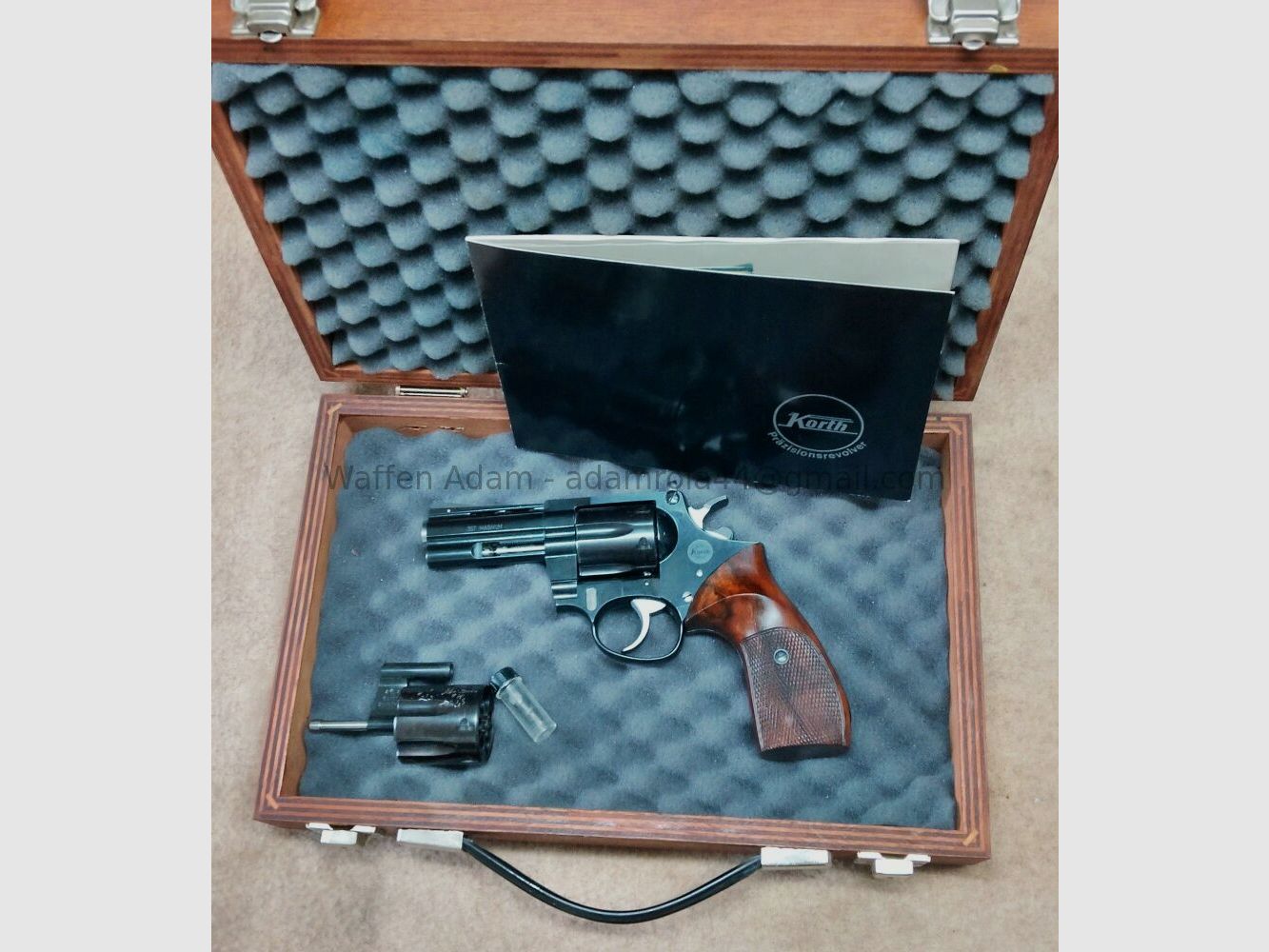 Korth Ratzeburg Combat 357 Mag con tamburo intercambiabile 9mm