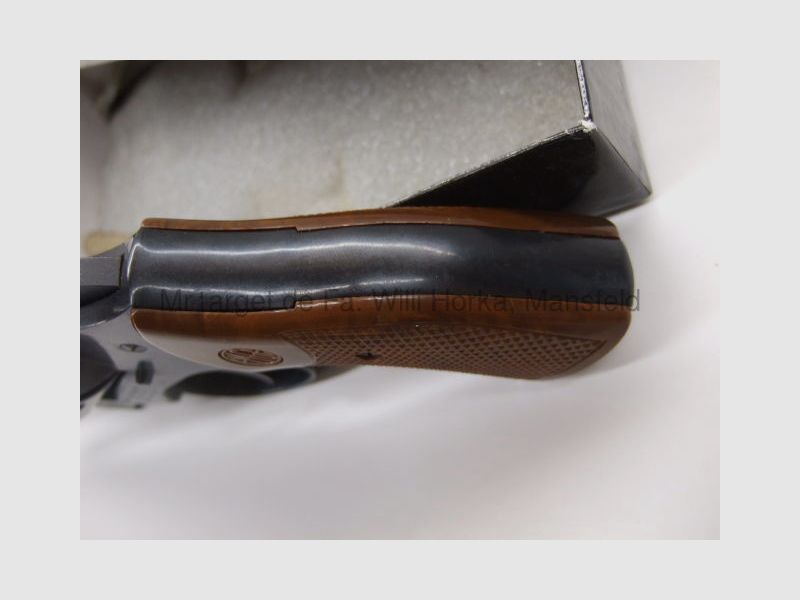 EM-GE Sports Equipment GmbH 323, 6-shot, LIKE NEW, 3"-run, from collection