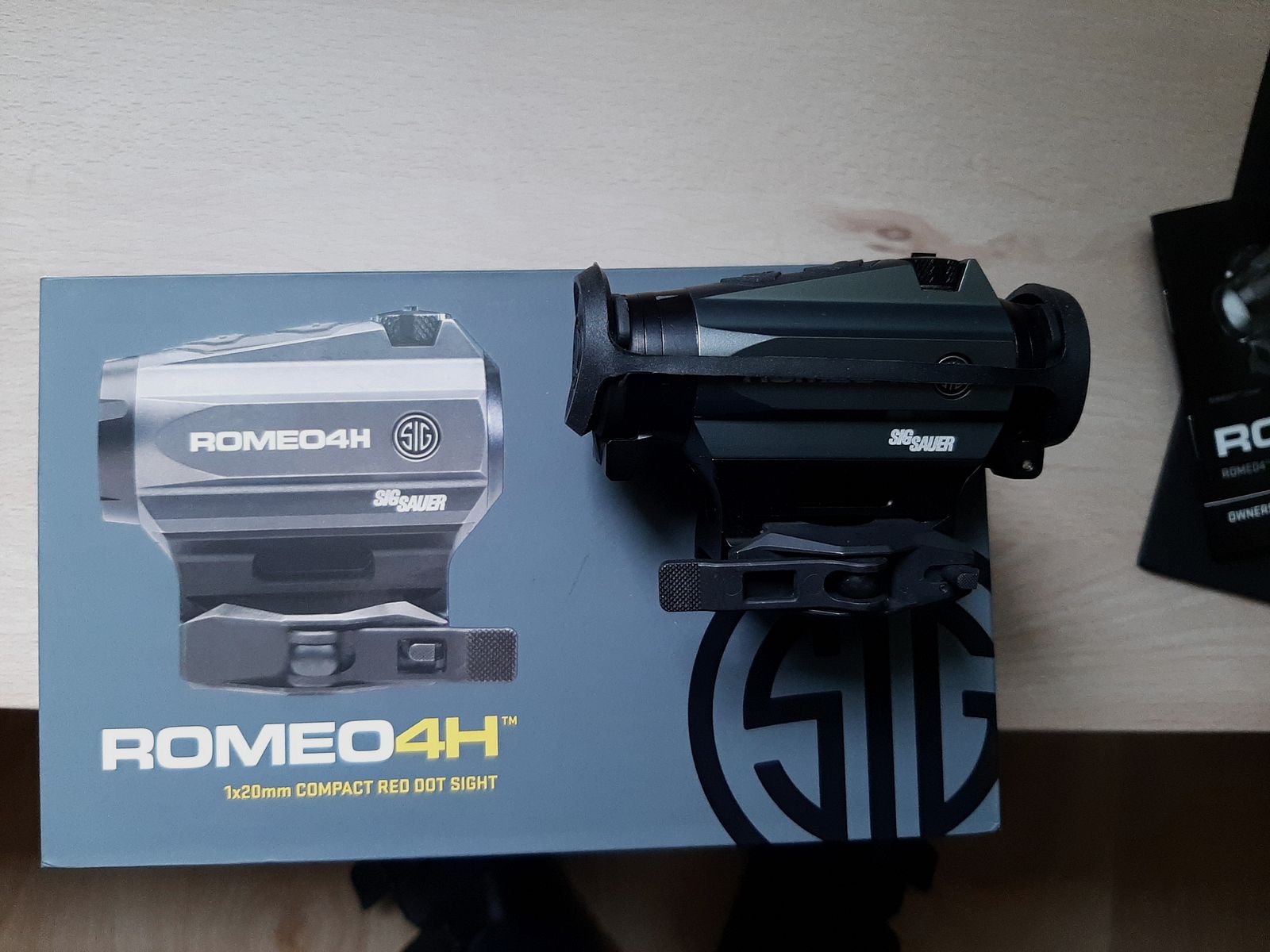 SIGSAUER Romeo 4H - red dot sight