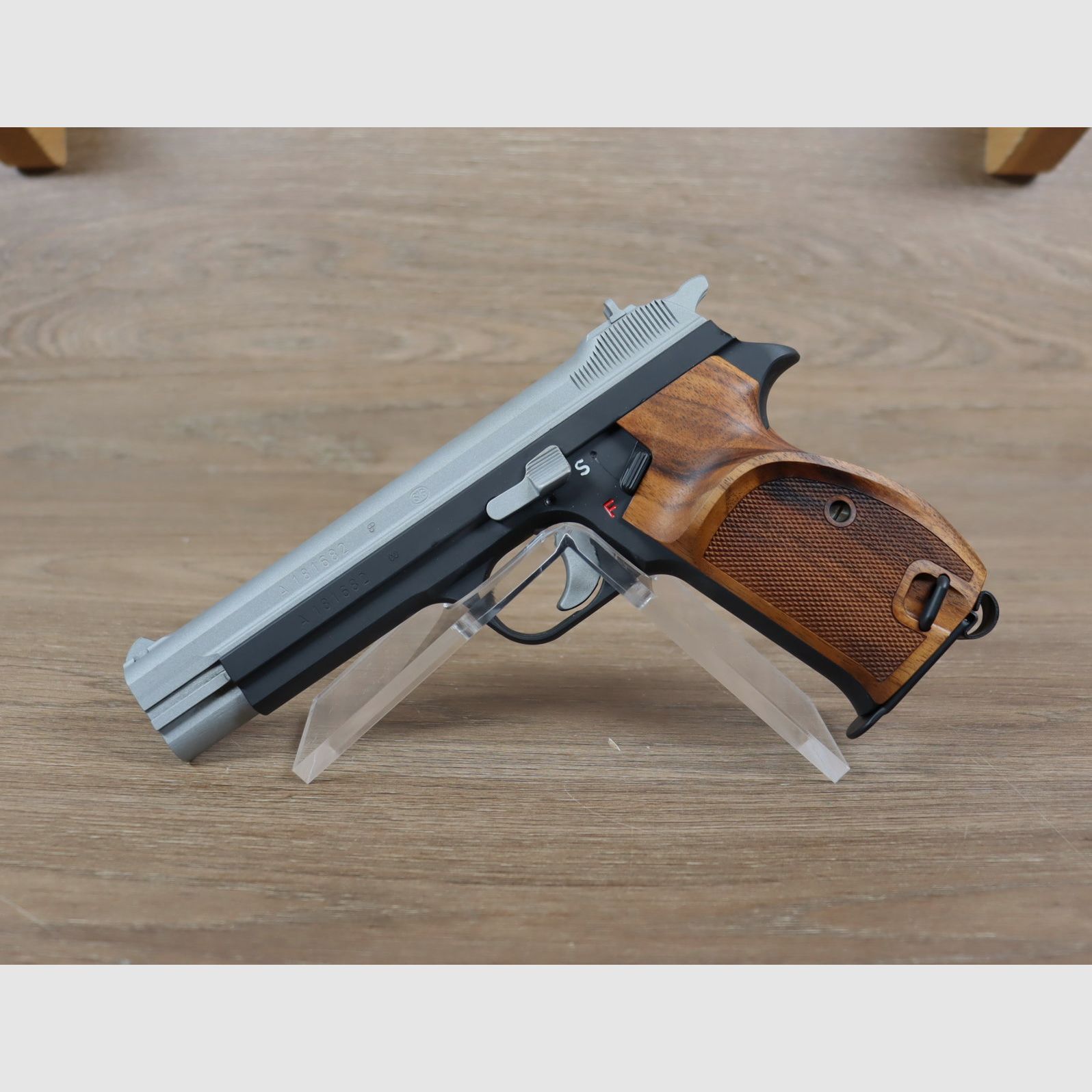 P210 Cerakote, Bild 2 von 2