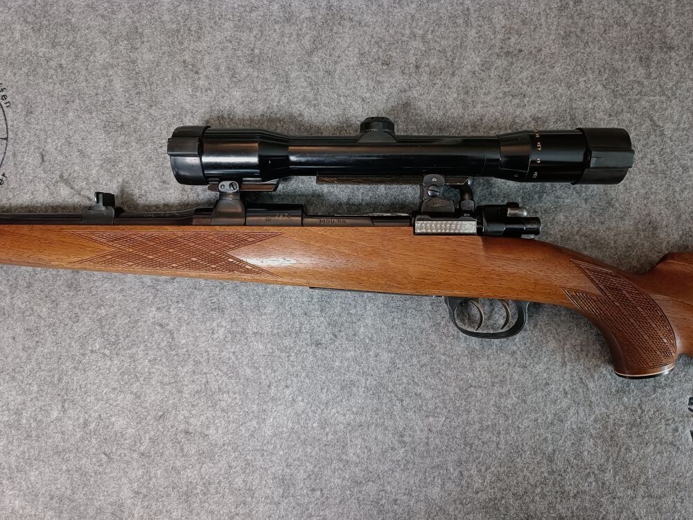 Waffen Grunder Thun	 Mauser K98 im schweizer Kaliber mit ZF Diavari D 1,5-6x42