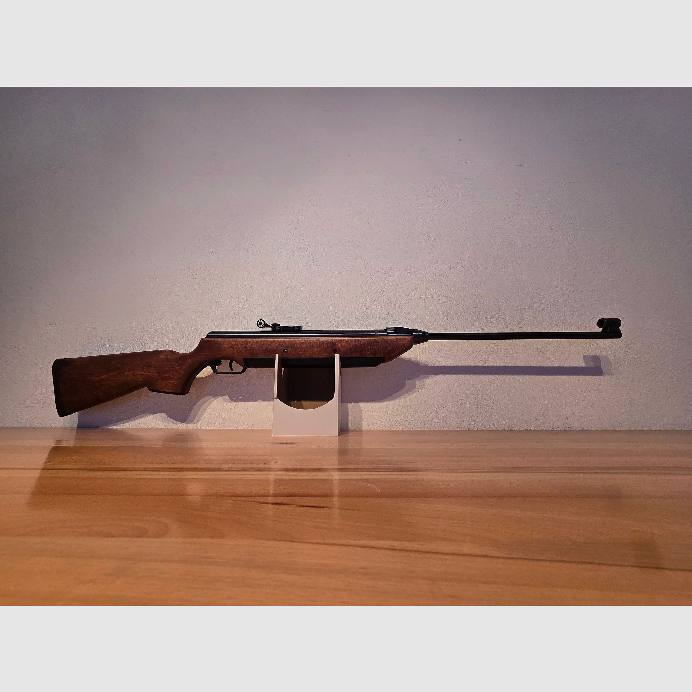 Luftgewehr Browning Airstar 200 mit offener Visierung im Kaliber 4,5 mm ( Starrlauf / Federdruck mit elektrischem Spannvorgang )