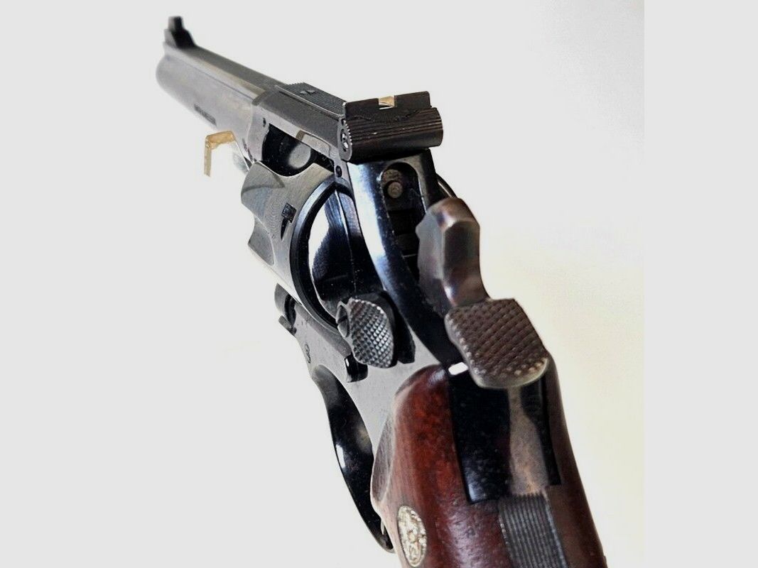 Smith & Wesson 17-2