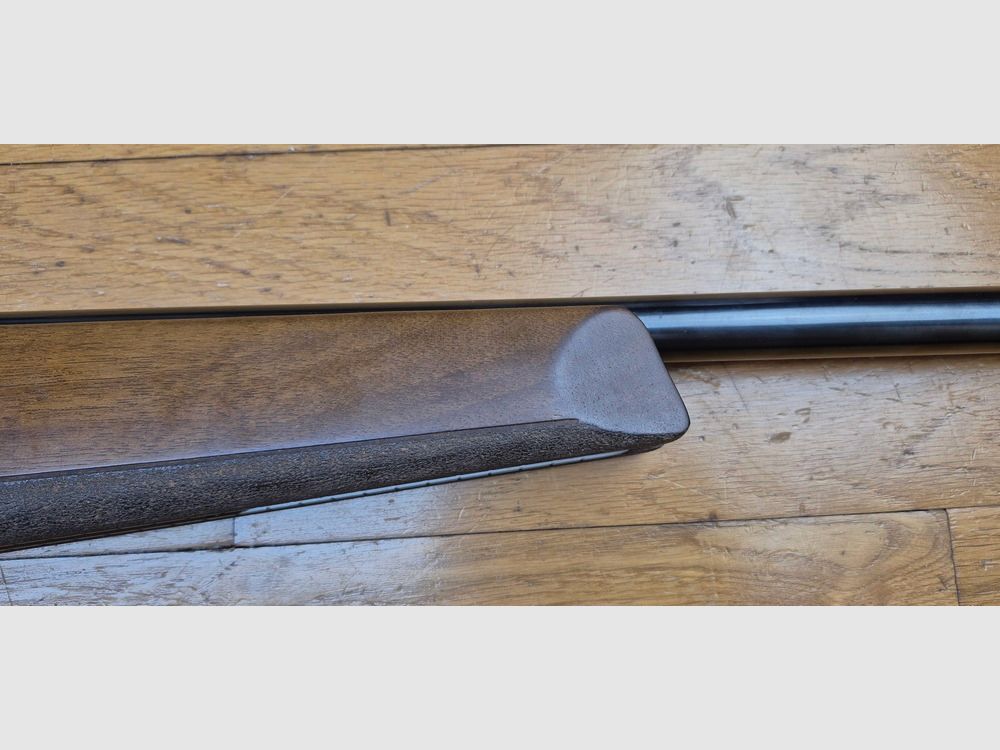 Splendide Carabine de Précision Anschütz Modèle MATCH 54 Version1407 – Cal. 22LR – Rare Modèle à canon X – Arme de 1978 – Percuteur lancé et détente réglable modèle 54 – Canon neuf avec de superbes rayures – Bronzage à 100% sans oxydation – Beaux bois – Arme quasi neuve – TBE++/TBE+++, image 12 sur 37