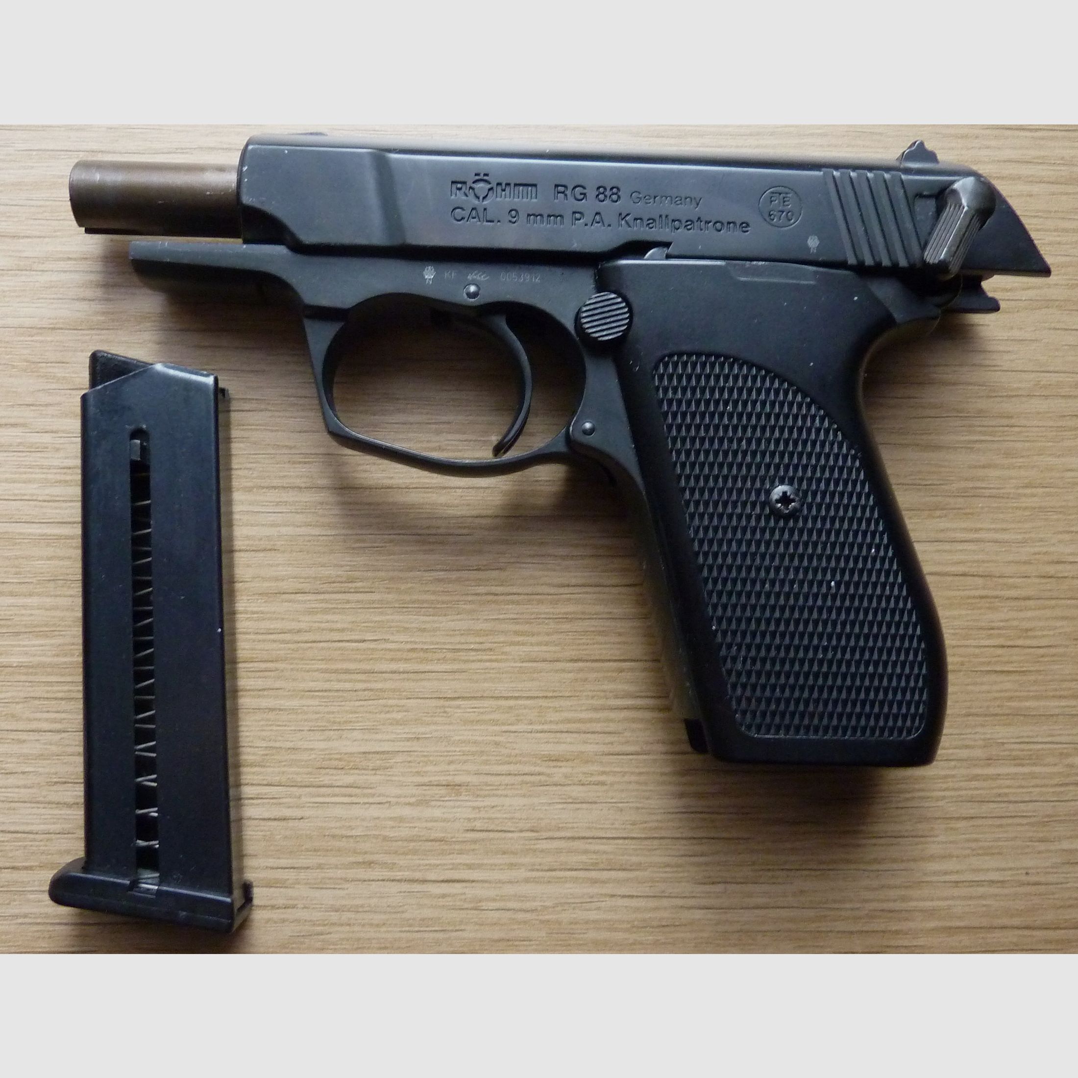 RÖHM RG 88 ,cal. 9mm PAK, gebraucht, in OVP