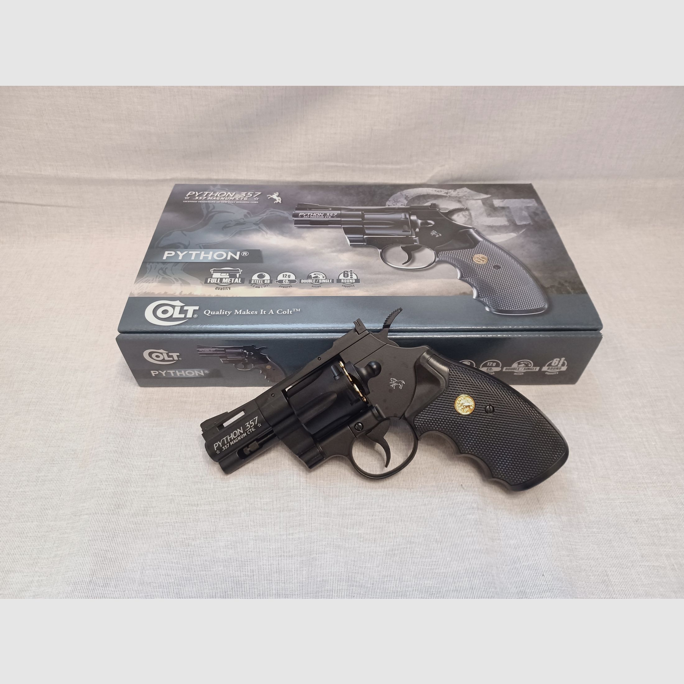 Colt Python 2,5" / Vollmetall / 4,5 mm BB / CO2 / Revolver / OVP (99)