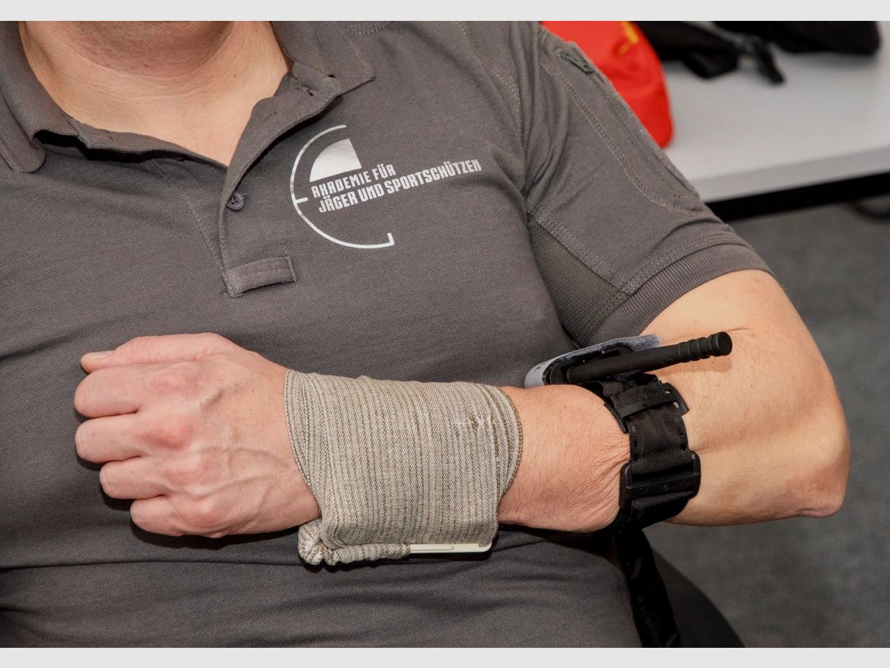 S.B.T Stop Bleeding Tourniquet mit TIME Band Tourniquet