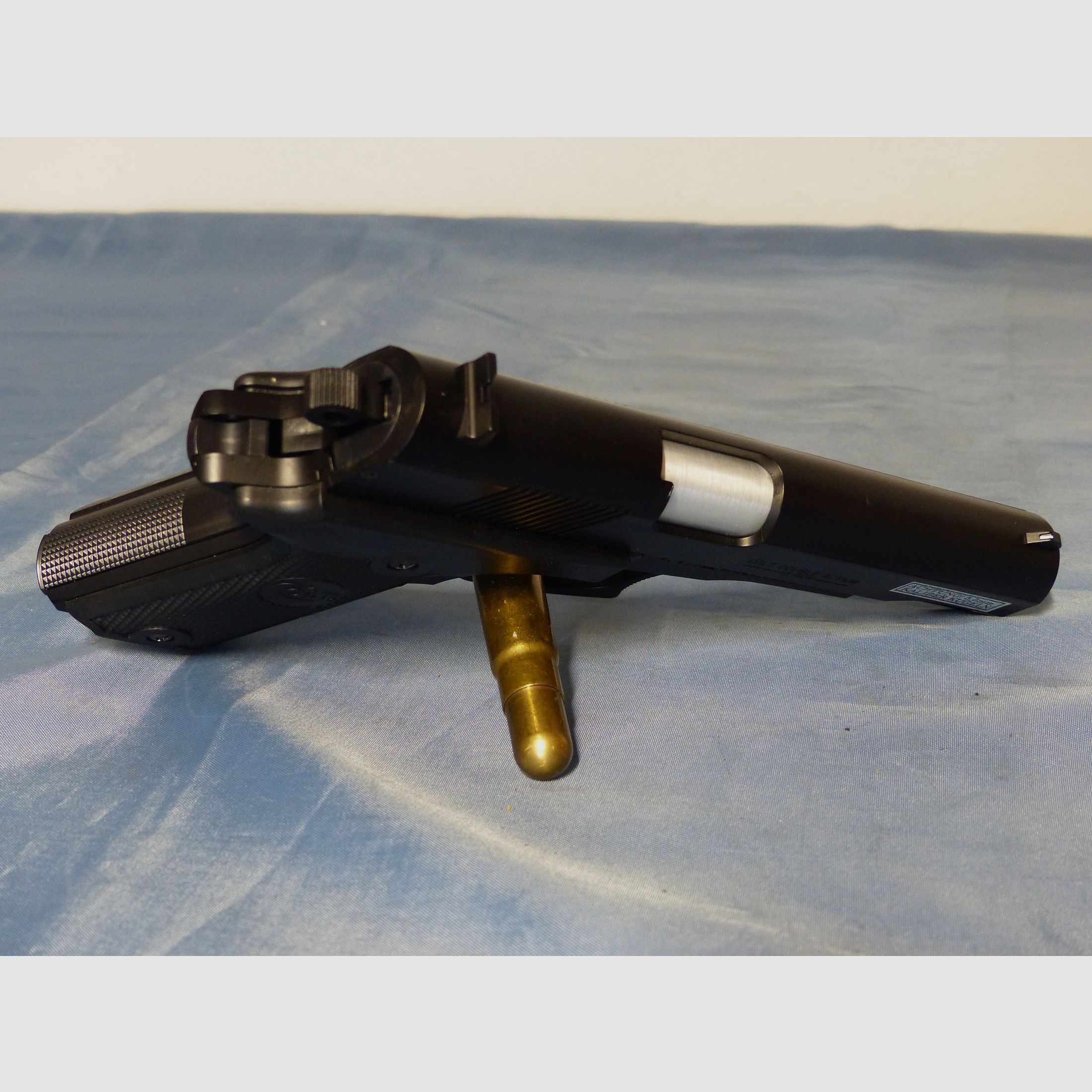 Colt Black Hop Up Type van KWC Soft Air Double Eagle Kal. 5,5mm