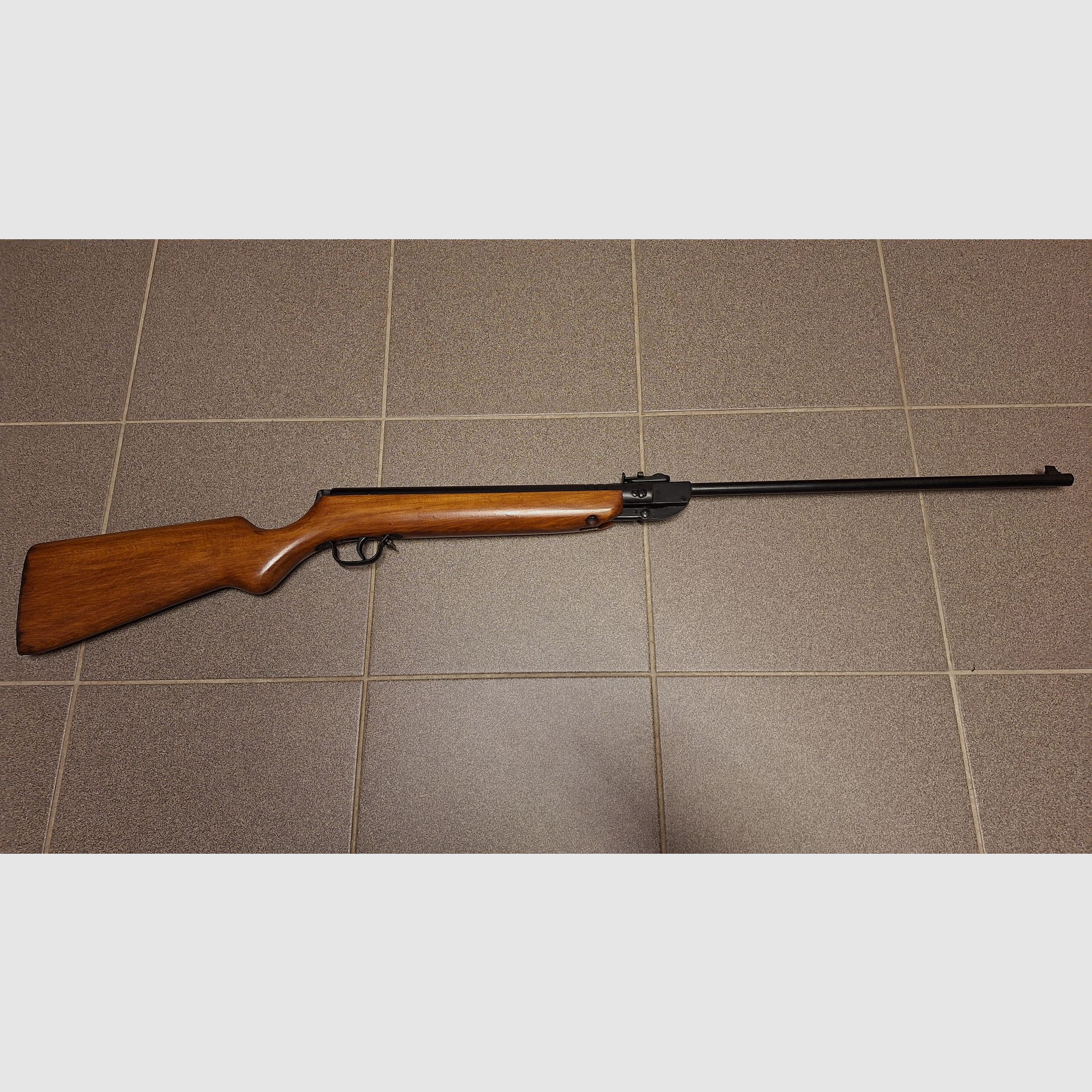 Karabinek pneumatyczny Model 303 Haenel Suhl