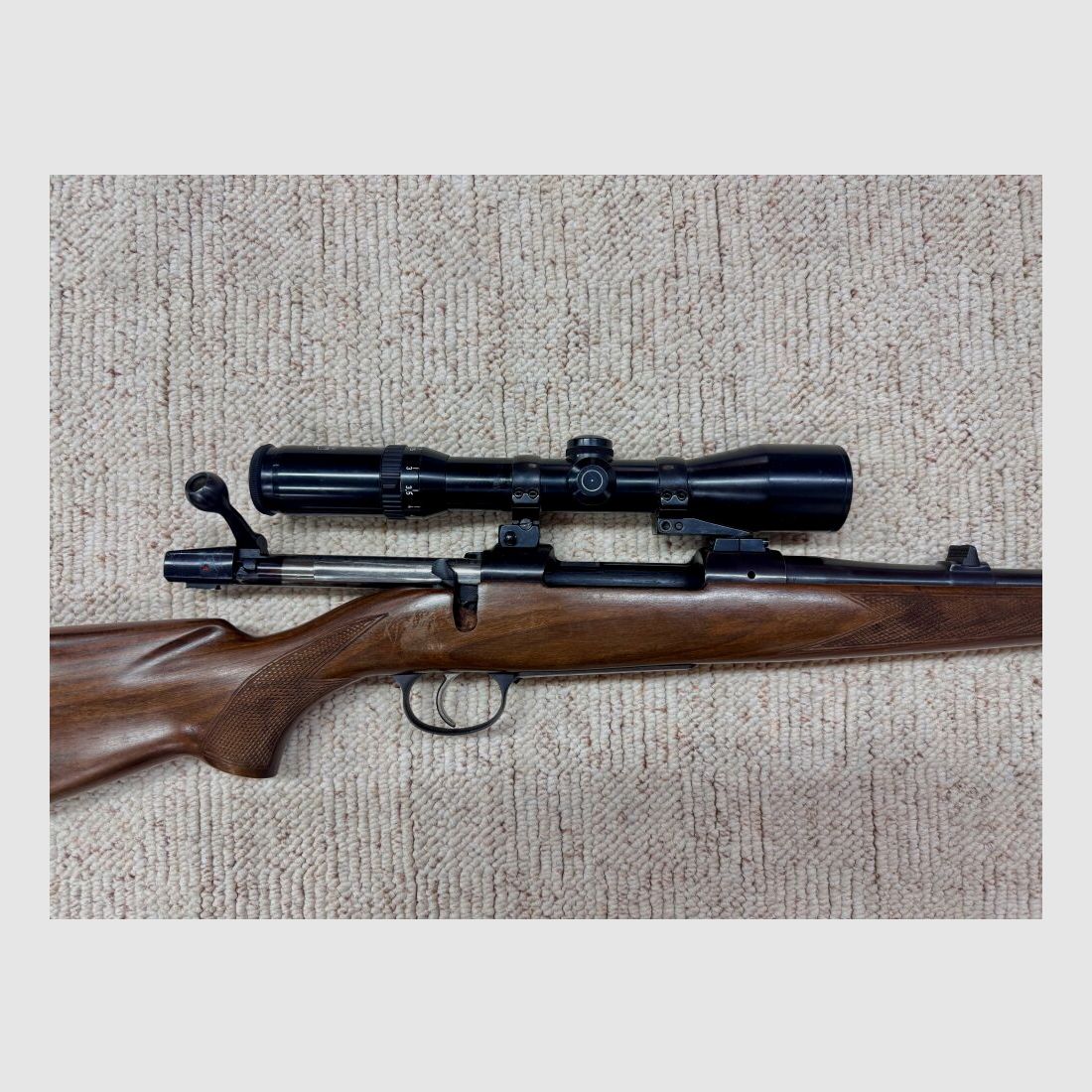 CZ 537