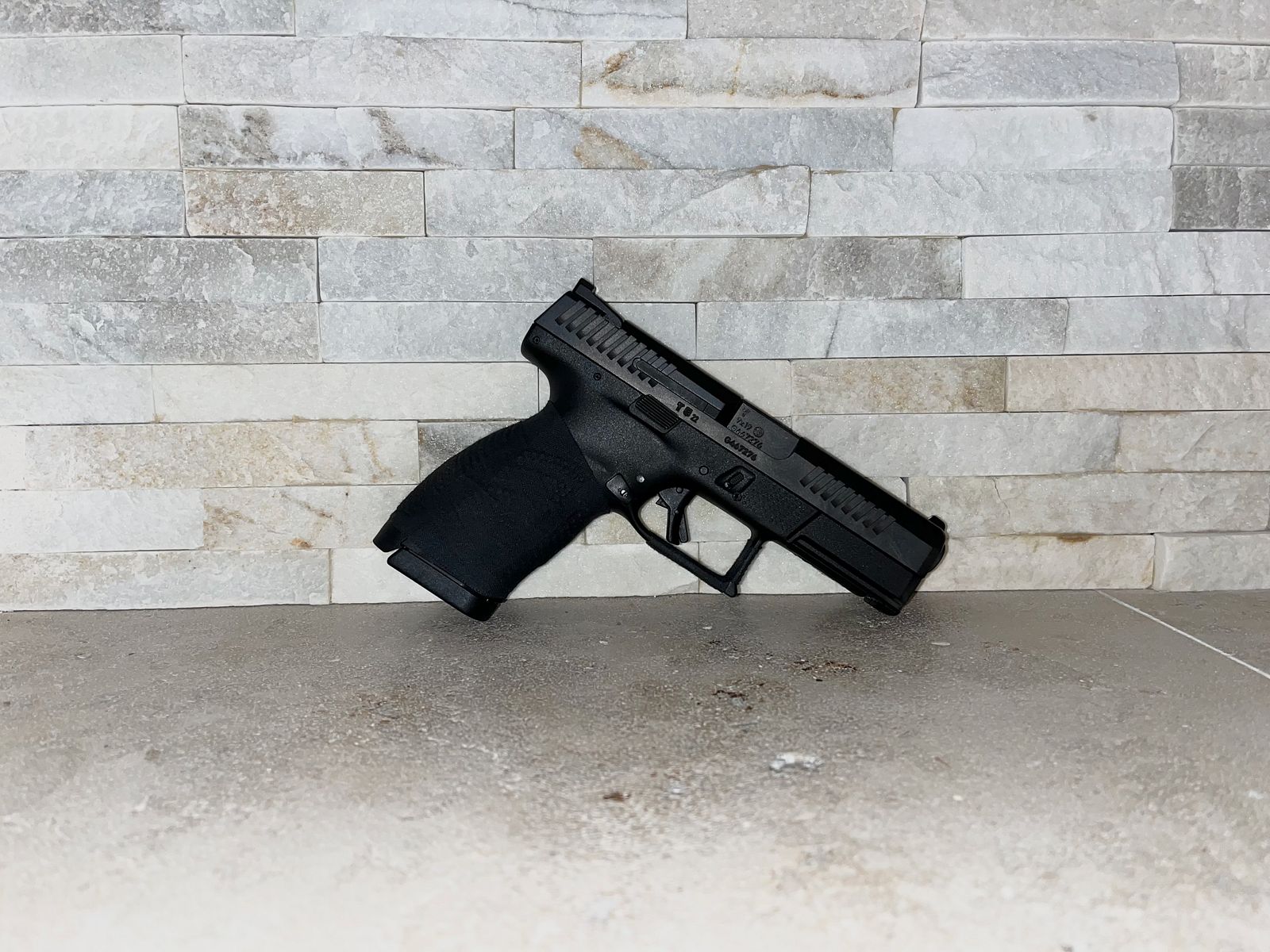 *Neuwertig* CZ P10C + Tuning Feder