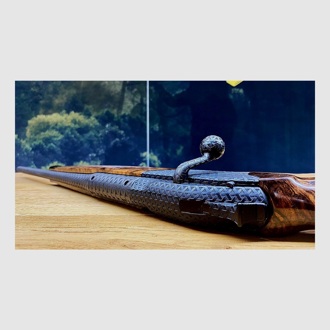 Blaser R8 Custom Grade 2 / HK 10 / Abzug vergoldet / .308 Win / Volltexturierung / TRAUMWAFFE