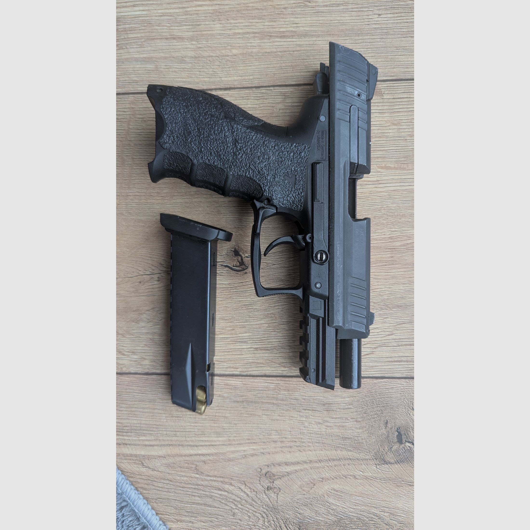 Hk (Umarex) P30 SSW mit 2 Magazinen