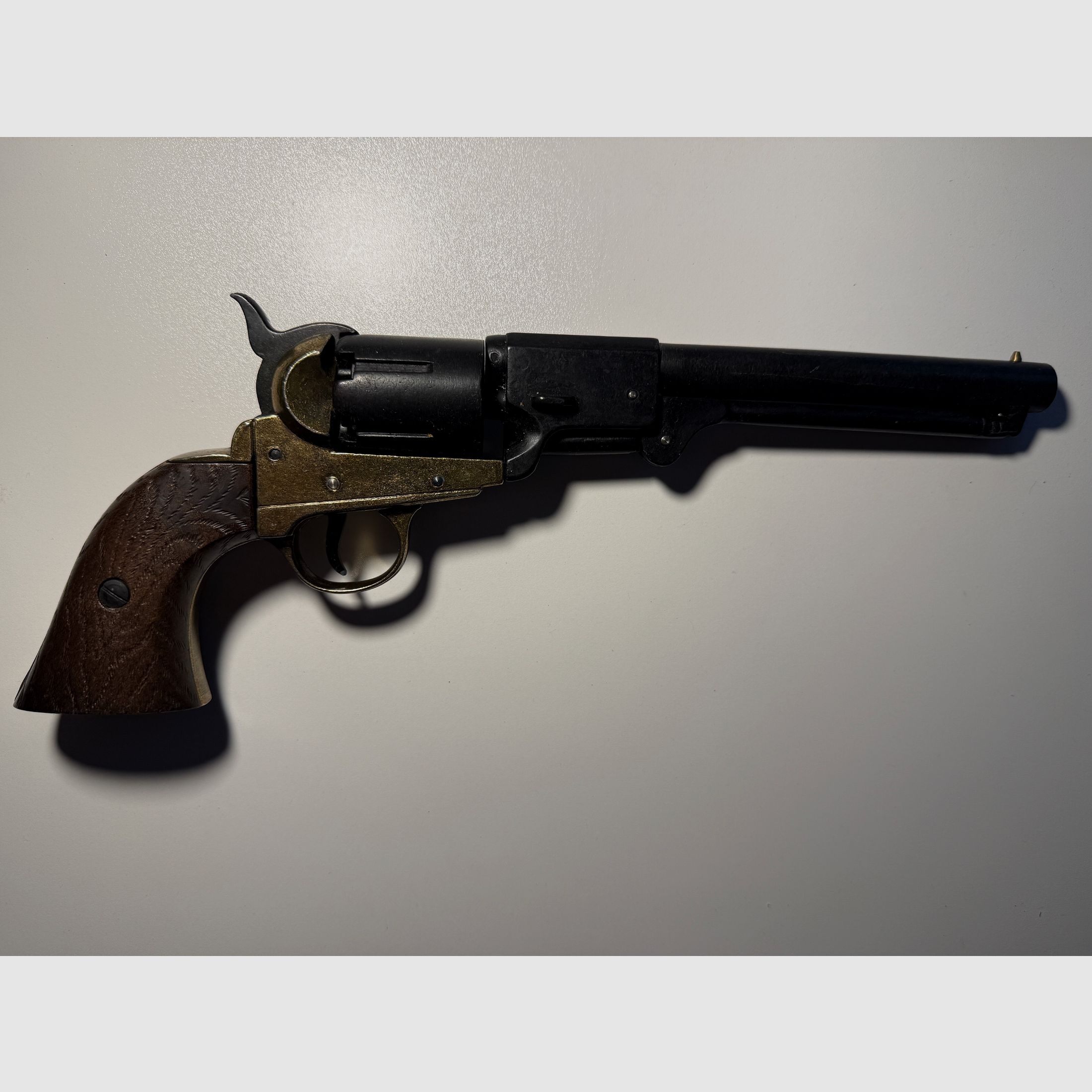 Deko Konföderiertenrevolver Griswold & Gunnison USA 1860, schwarz messing Holzgriffschalen