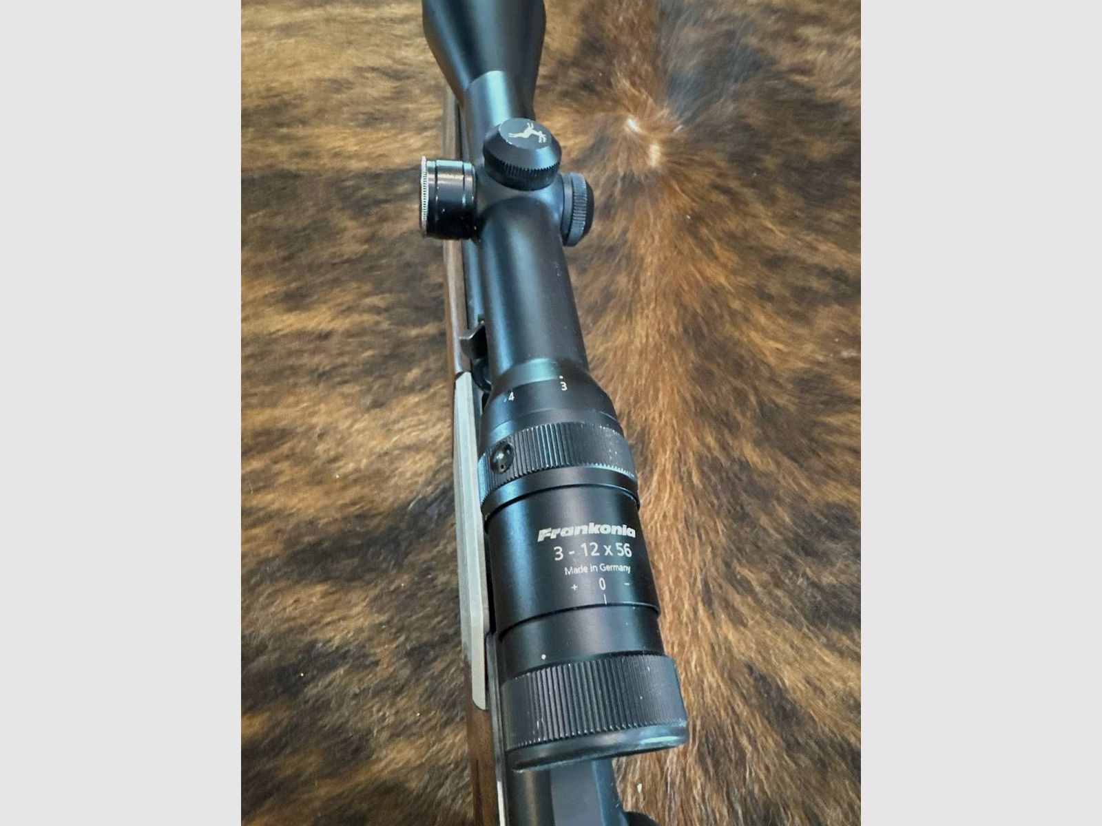 Blaser R93 Geradezugrepetierer Kaliber .30-06 mit Original Blaser Sattelmontage und Zieloptik Frankonia 3–12×56, Absehen 4