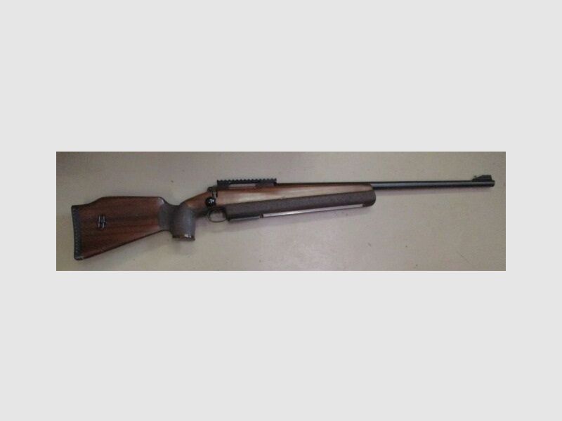 Repetierbüchse Varmint Tikka M55 mit Stahl Picatinnyschiene und 5- und 10er M55
