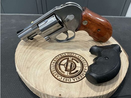 Smith & Wesson 649 .357 Magnum – Kompakter J-Frame Revolver
