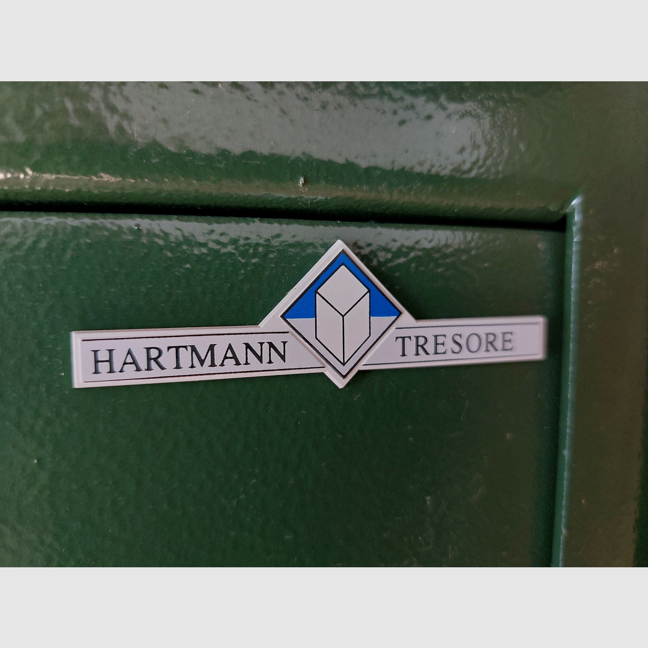Jagdschrank Waffenschrank Schrank Eiche hell massiv Landhaus-Stil 180x140x55cm ggf. mit Tresor