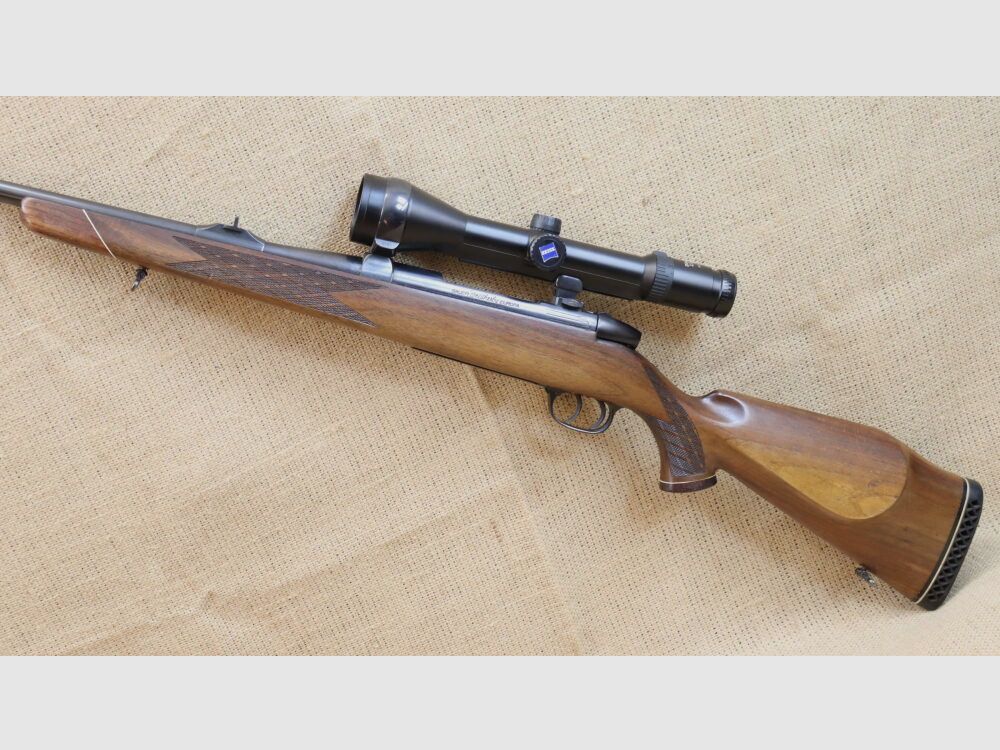 Sauer Weatherby Europa 8x68S incluye Zeiss Diavari 2,5-10x50 T, Abs. 4 punto iluminado