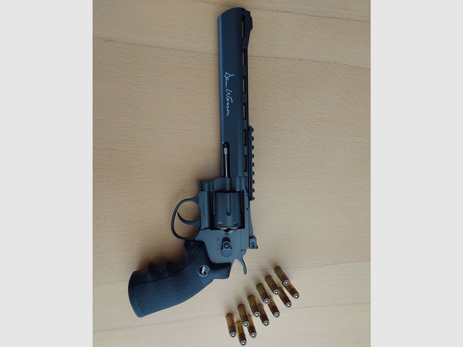 DAN WESSON  Revolver  8 Zoll Co2 