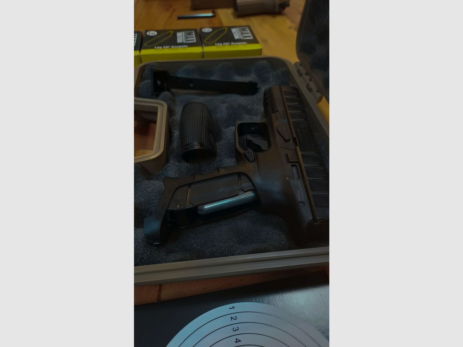 Beretta APX CO₂ Airsoft – très bon état – disponible immédiatement prix à débattre