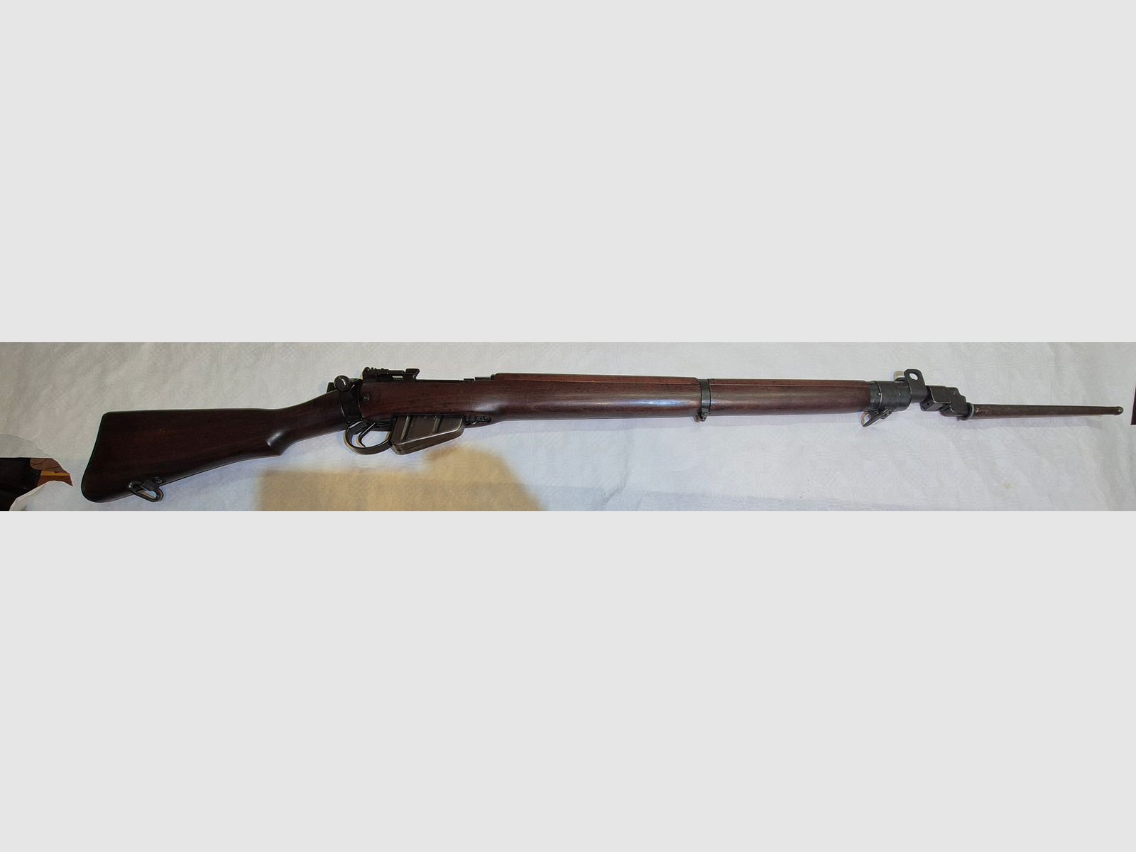 Lee Enfield No. 4 Mk. 1 *, Kaliber .303 Brit., Mehrlader/Repetierer.
