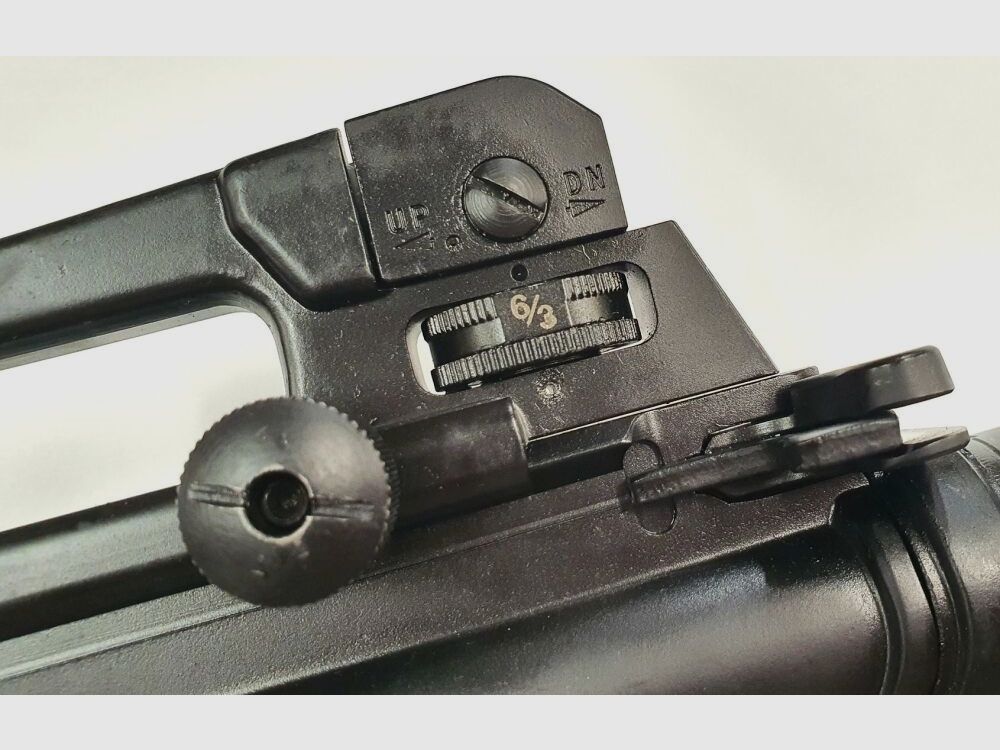 Fucile semiautomatico Norinco CQ-A AR15 M4 14,7" in calibro 223rem. Maniglia di trasporto, mira Delta, immagine 4 di 10