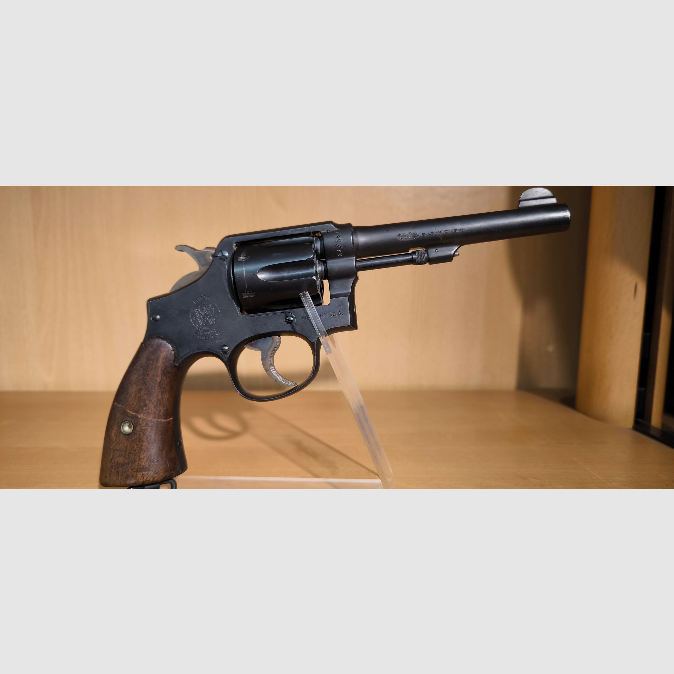 Smith &Weeson Rarität! Militärischer .38 Special Revolver mit 5 Zoll Lauf