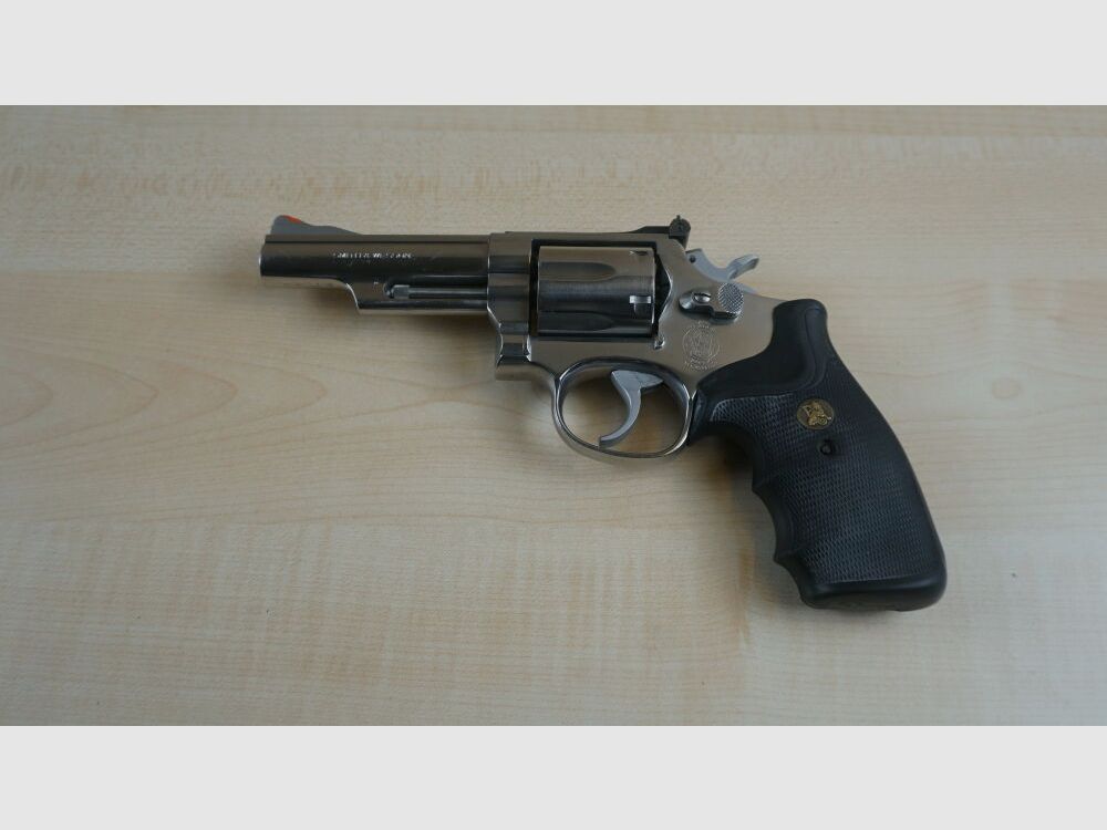 Smith & Wesson 66-2