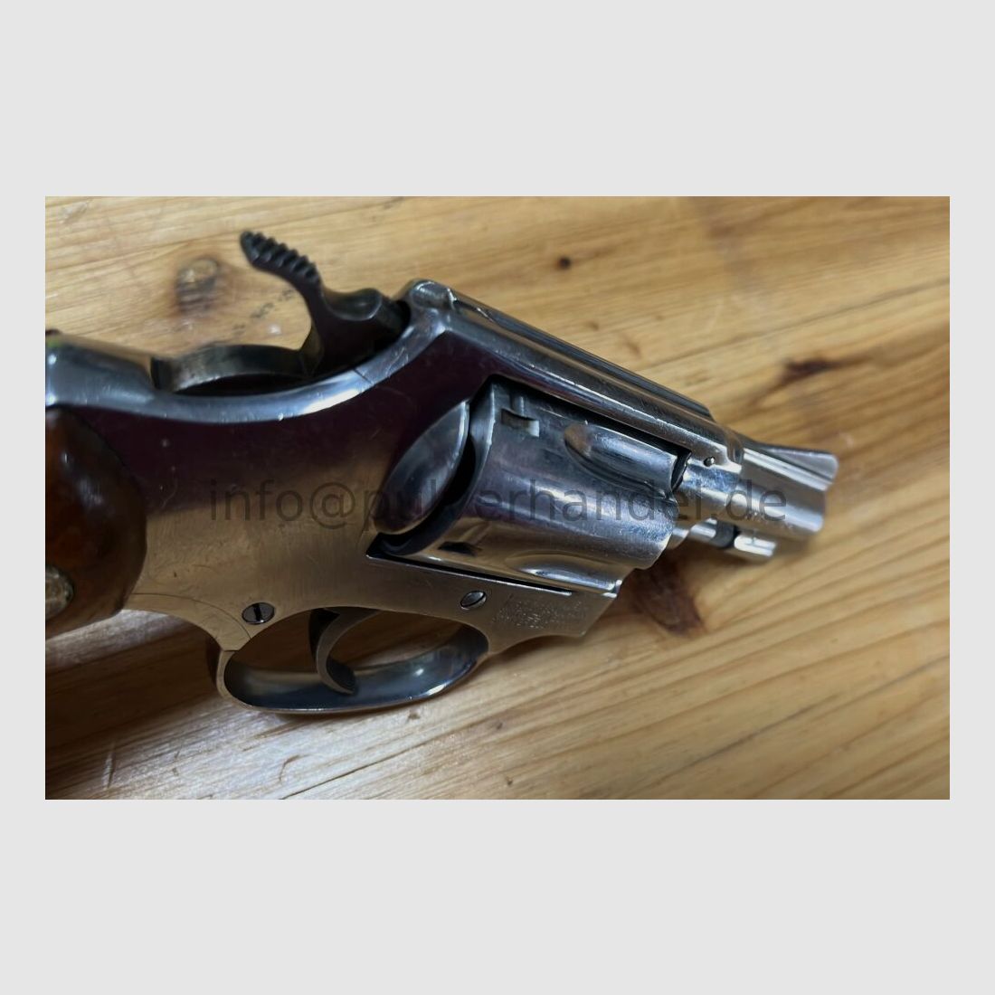 Smith & Wesson Modello 60 in acciaio inox in .38 Special SOLO AZIONE DOPPIA