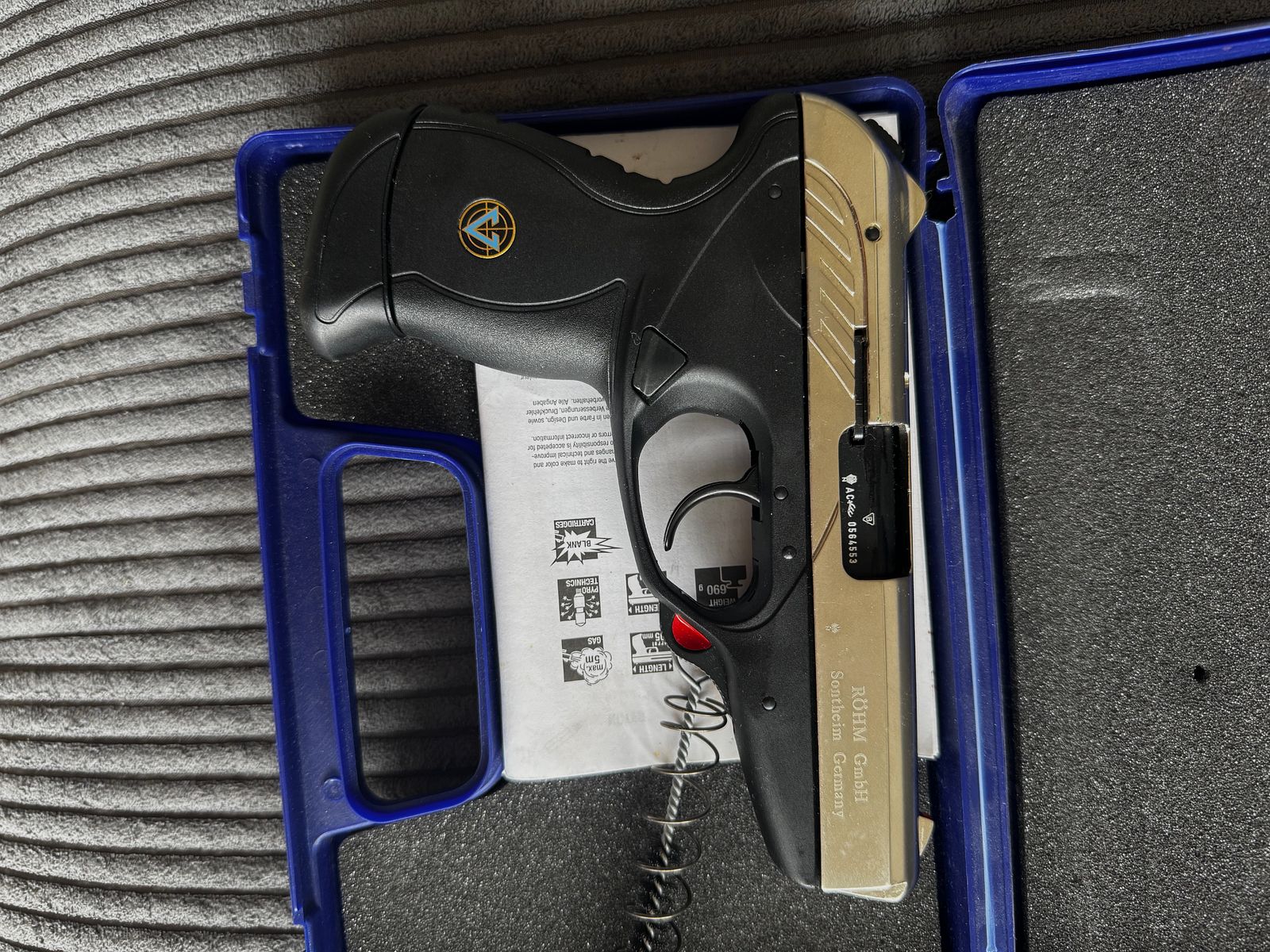 Röhm Vektor CP1 (9mm P.A.K.) – Velourvernickelt
