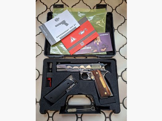Colt 1911 Chrom, neu, unbeschossen, lange Federführung, Sammlerstück.
