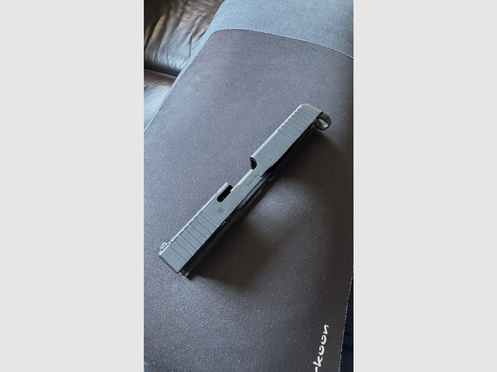 Originele GHK Glock 17 Gen 5 Aluminium Sluiter & Loop incl. Terugslagveer & Trigger Locator