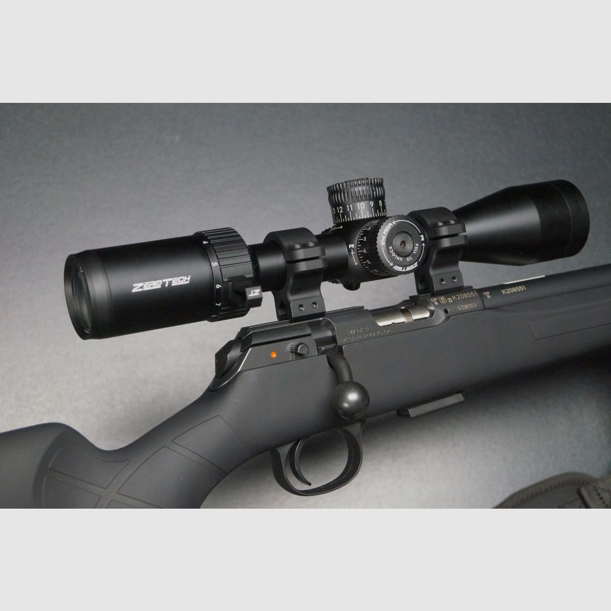 CZ 457 Varmint 22 LR inclusief richtkijker en demper, afbeelding 5 van 9