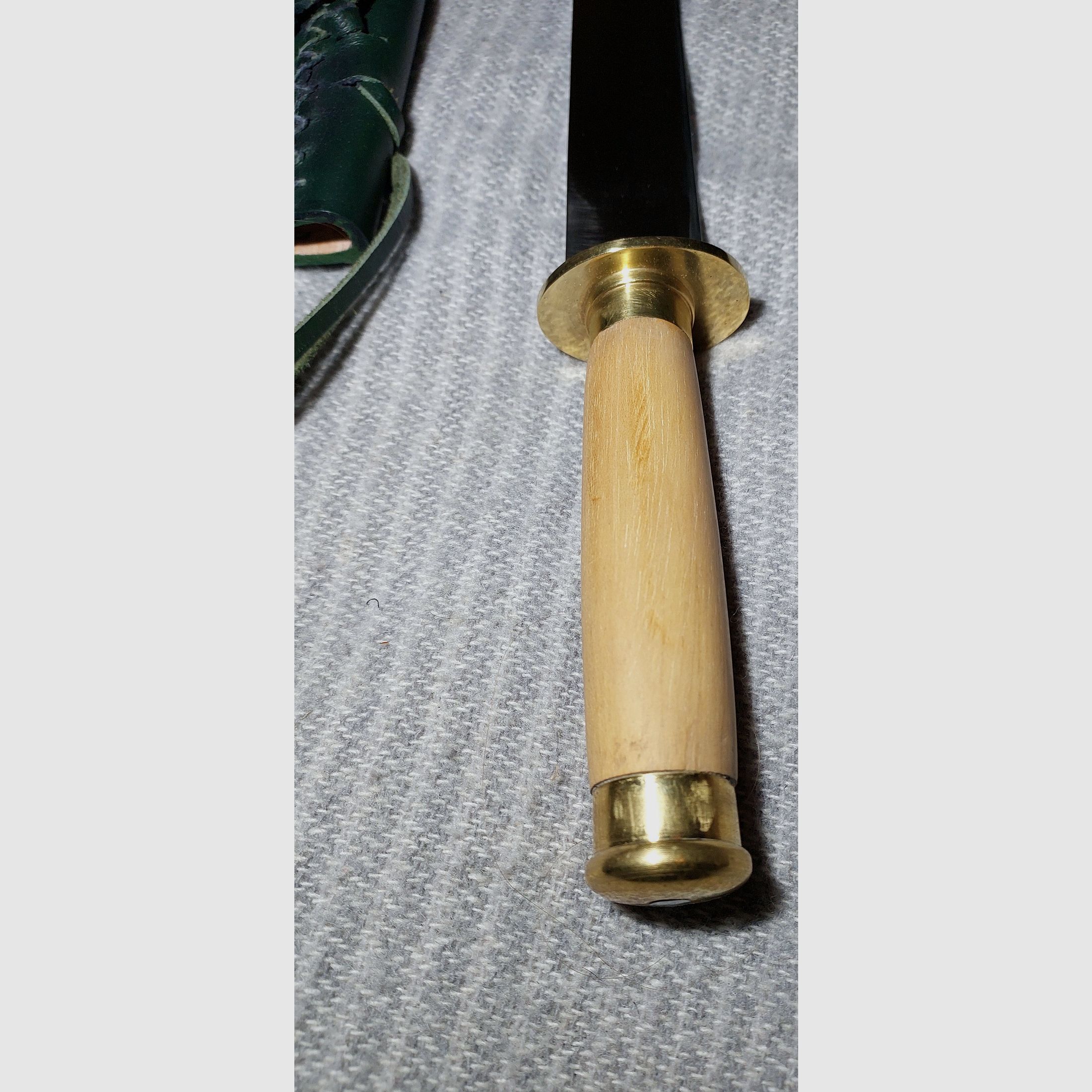 Irish Scian / Skean Medieval Dagger [Tod Cutler] – Historically inspired replica of an Irish predecessor of the dirk