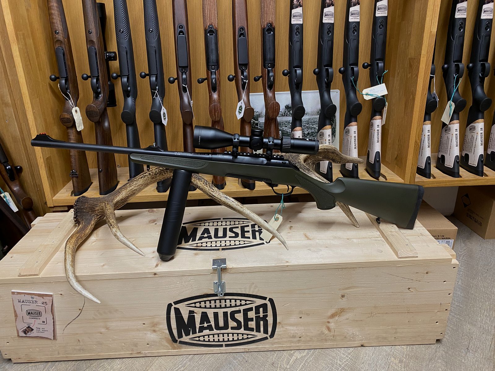 Haenel Varmint Jaeger 10, z AKAH 2,5-10x50, bez szyny