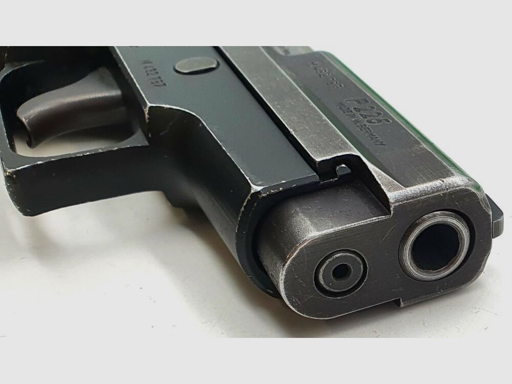Sig Sauer P225, P6