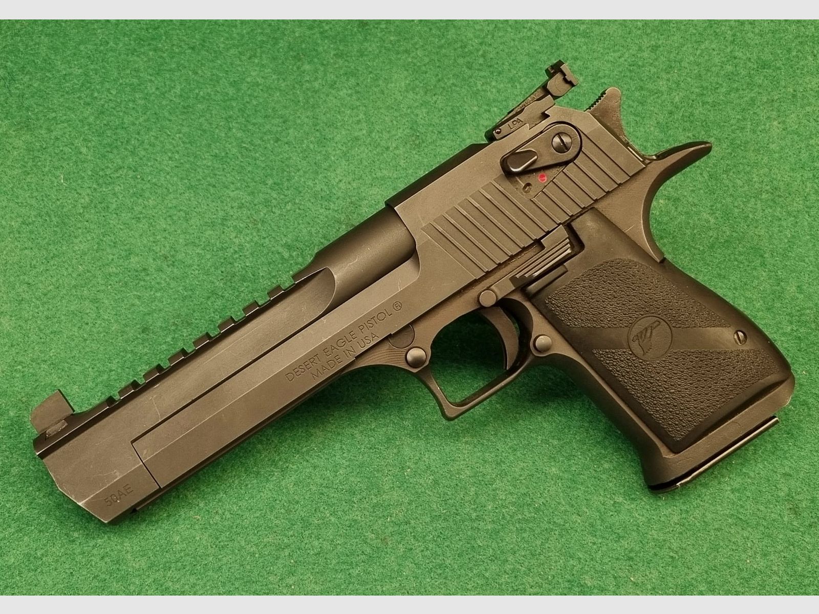 Desert Eagle .50 AE – Magnum Research