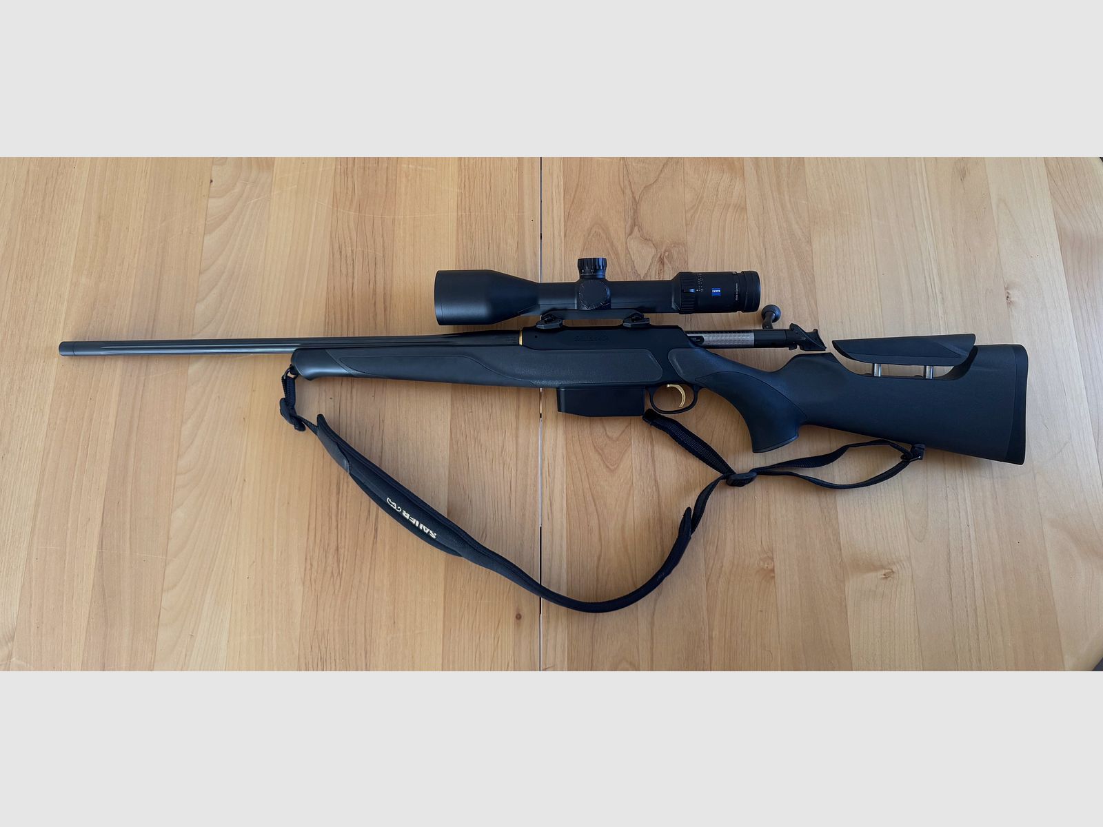 Sauer 404 Classic XT – .300 Win. Mag. with Zeiss V6