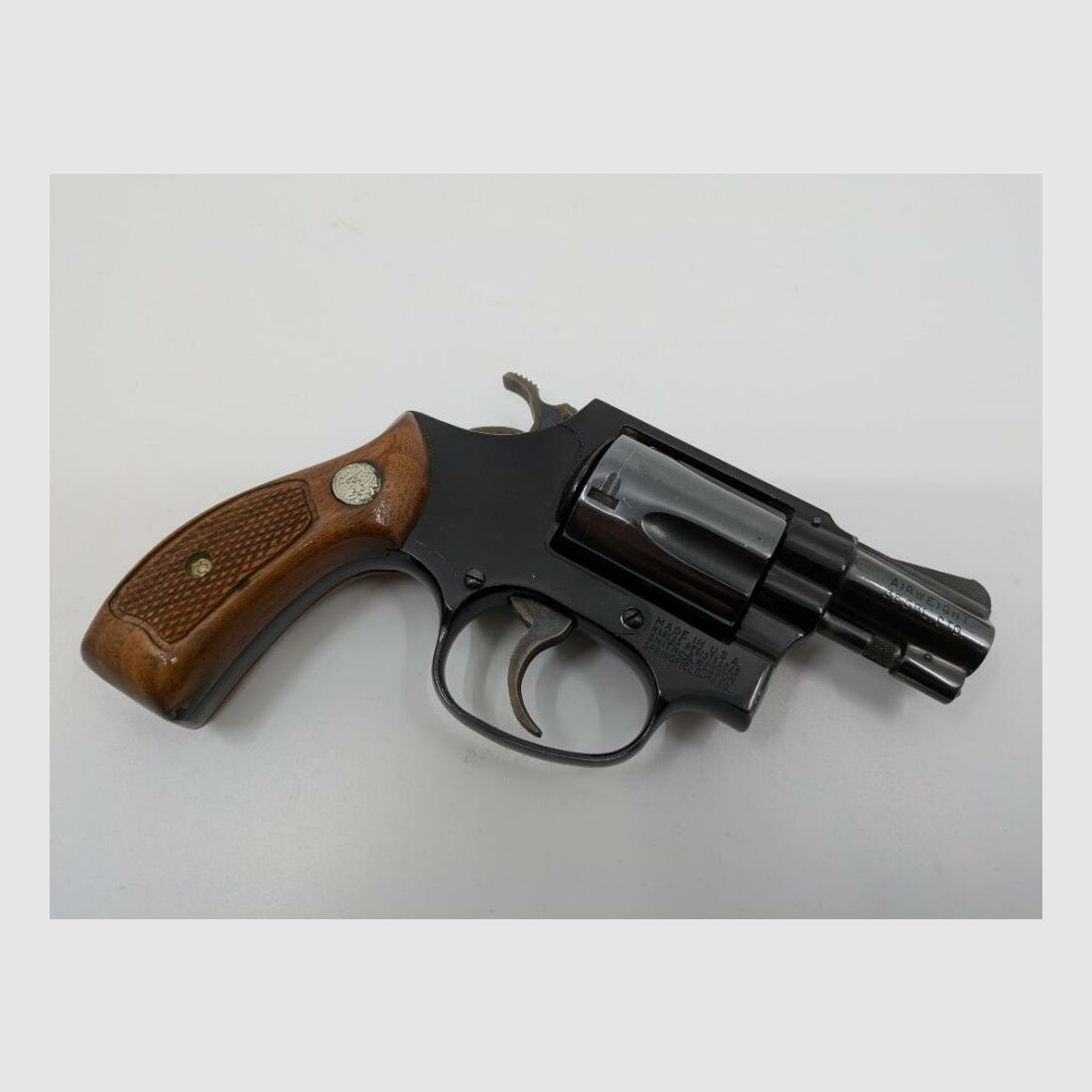 S&W 37